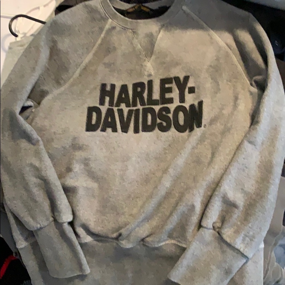 Women’s large Harley Davidson sweatshirt